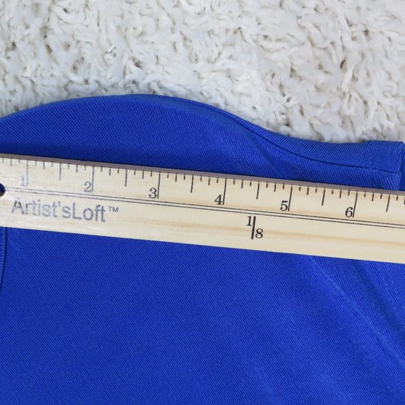 Chico's*Women's Sleeveless Key Hole Front Boat Neck Split Side Hem Blouse Size 2 - Picture 8 of 11